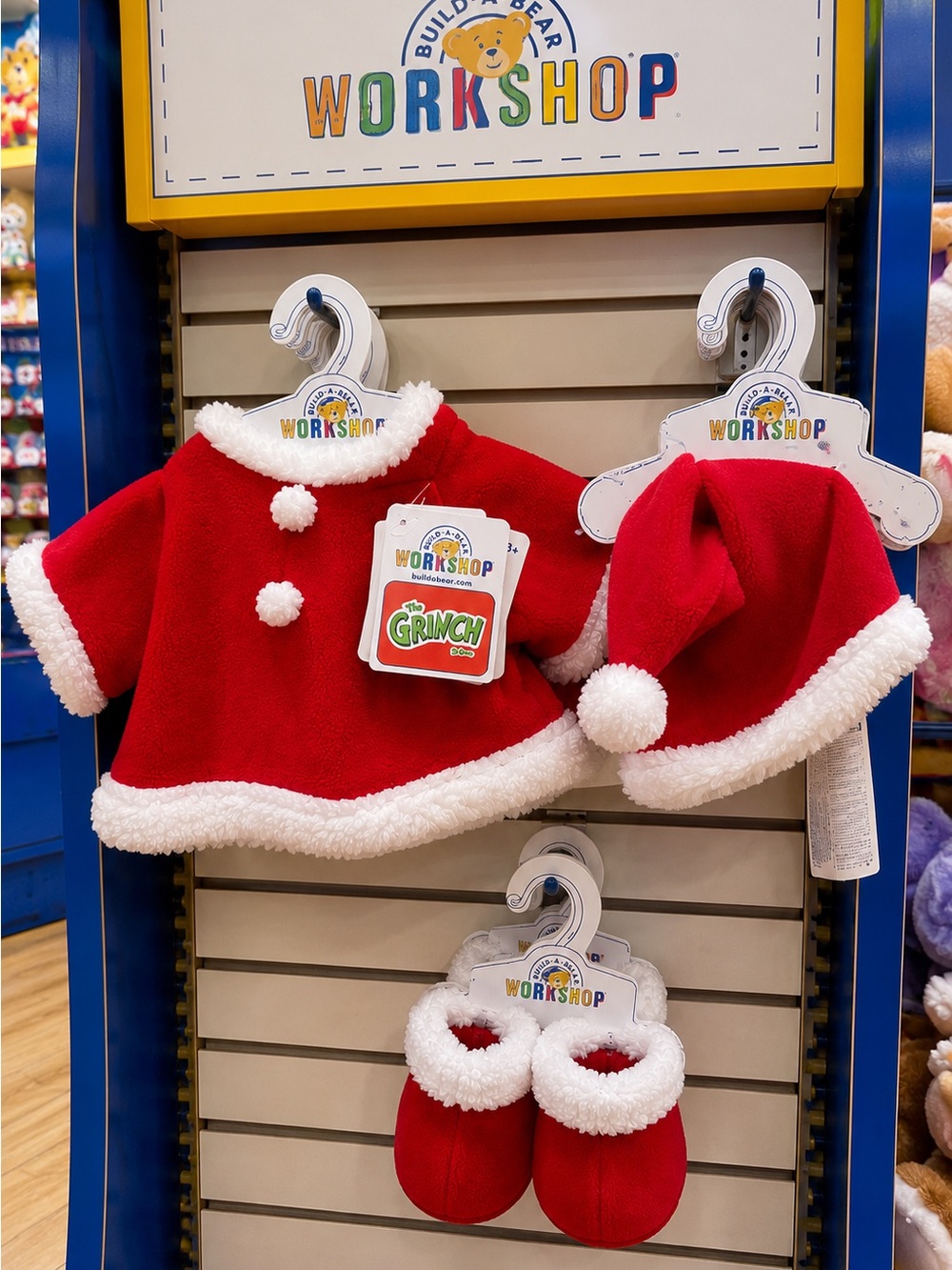 Build-A-Bear The Grinch Santa Outfit Set NWT Hat Booties & Cape